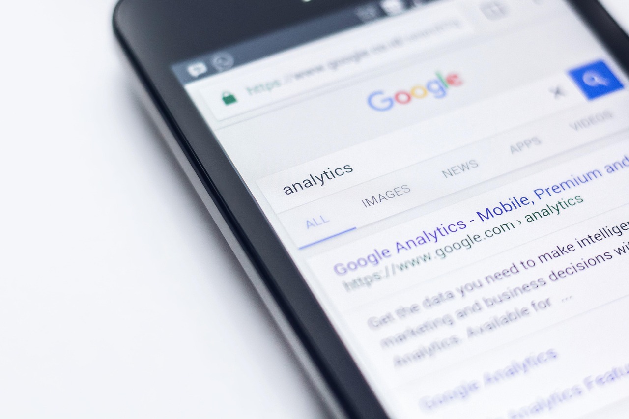 Classified ad sites on smartphones